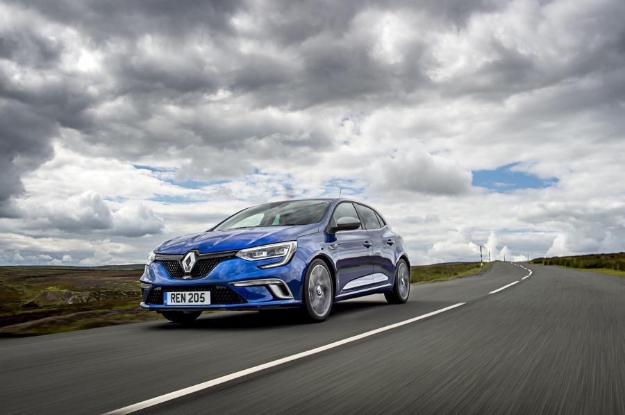  Renault Megane GT 2016 года  (UK) (фото 14 из 39)